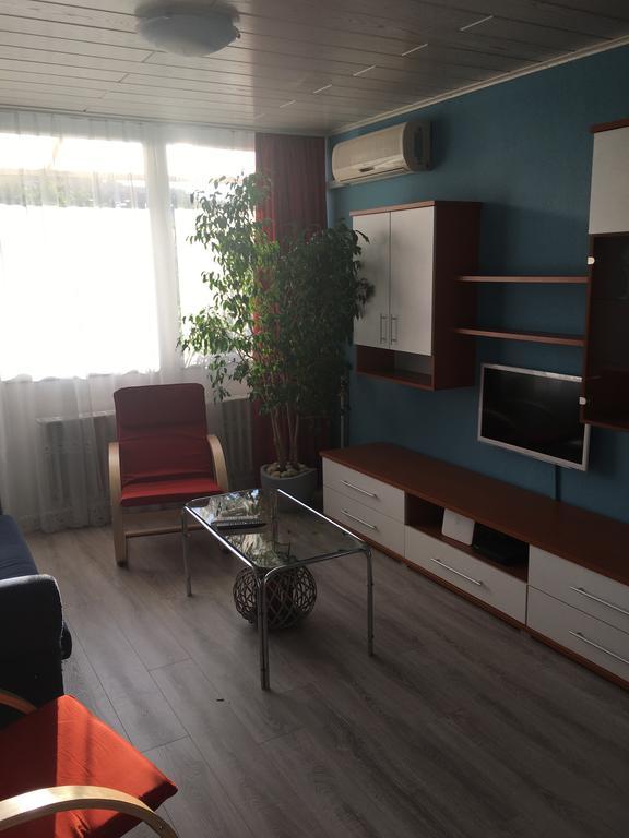 Málnás Macska Apartman Szekszárd Exterior foto